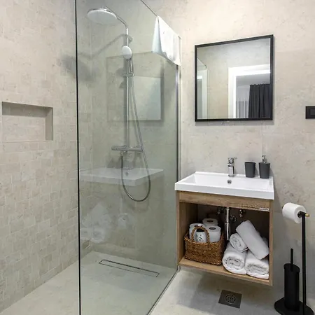 Luxury Mare Heated Pool And Sea Views Villa Vinišće