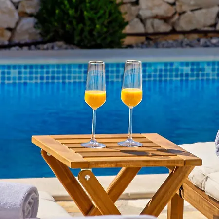 Luxury Mare Heated Pool And Sea Views Willa *