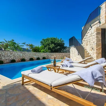 Villa Luxury Mare Heated Pool And Sea Views Vinišće