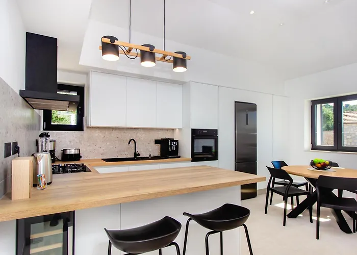 Authentic Premium With Sea View And Heated Pool *