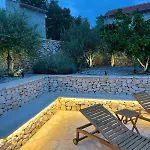 Villa Stone Luxe Sea View Villa - Heated Pool & Garden