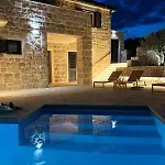 Authentic Premium With Sea View And Heated Pool