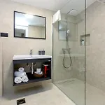 Stone Luxe Sea View Villa - Heated Pool & Garden *