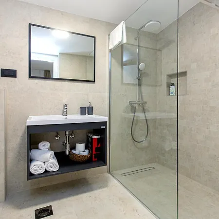 Villa Mare Private Stone Villa With Heated Pool And Garden *